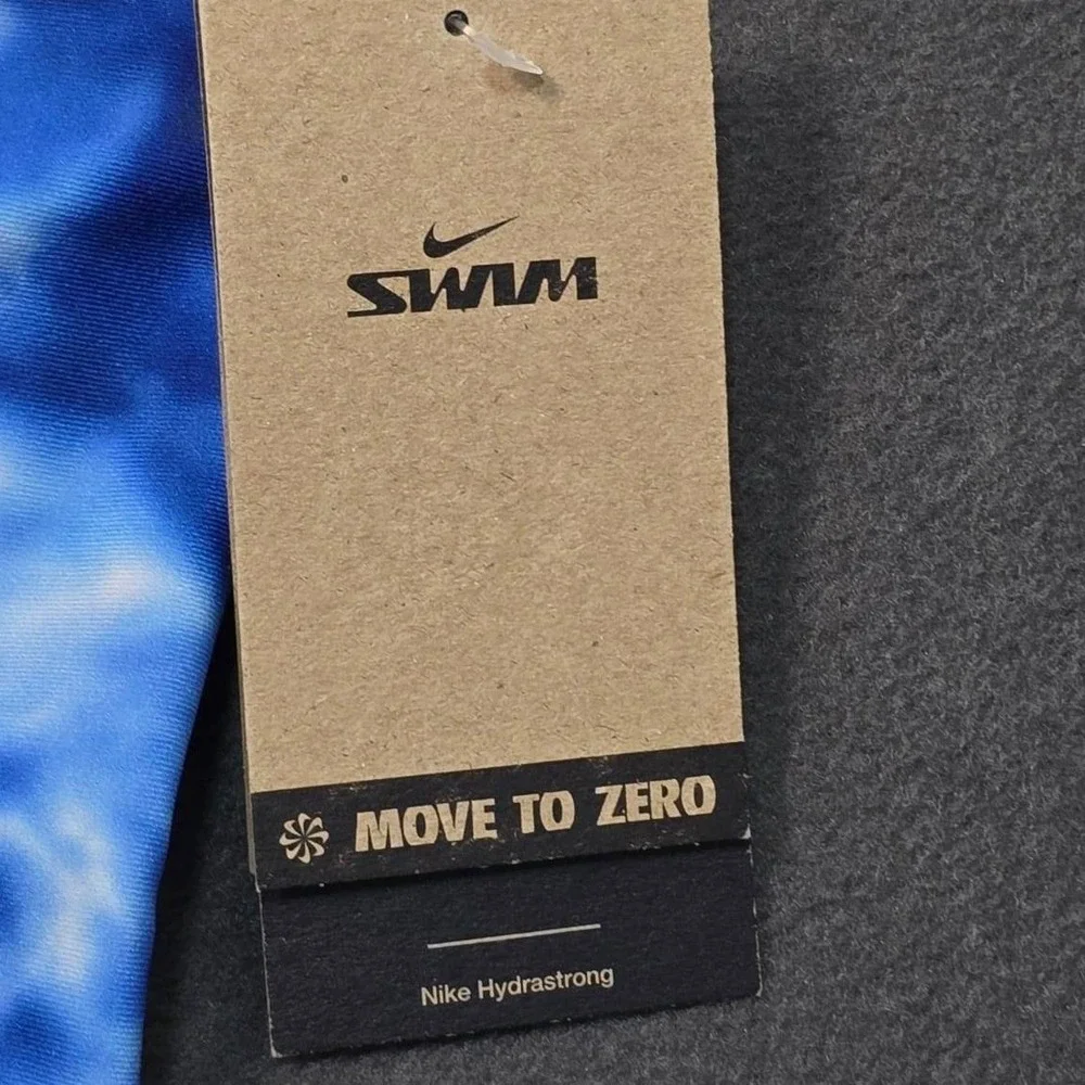 NWT NIKE‎ Women's Aqua Blue Print Swim Shorts 38